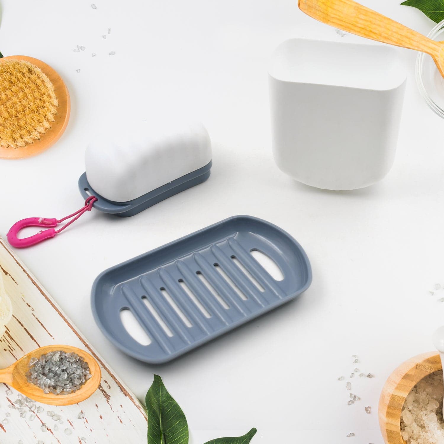 Stylish & Leak-Proof Travel Soap Box Of Secure Seal For Home thumbnail 3
