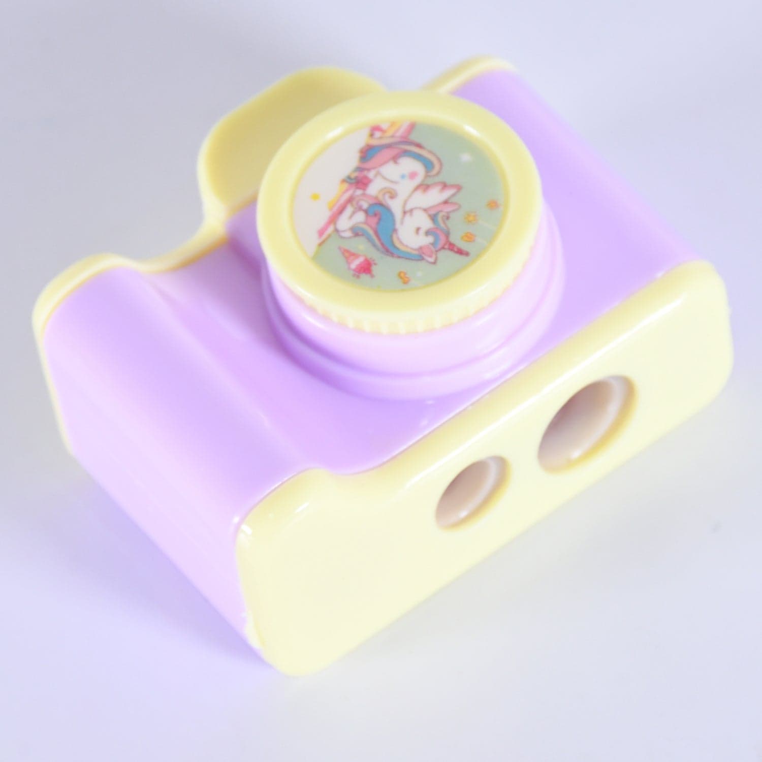 Camera Shape Pencil Sharpener of Stylish & Lightweight Manual Sharpener for Kids & Office Use (1 Pc) thumbnail 5