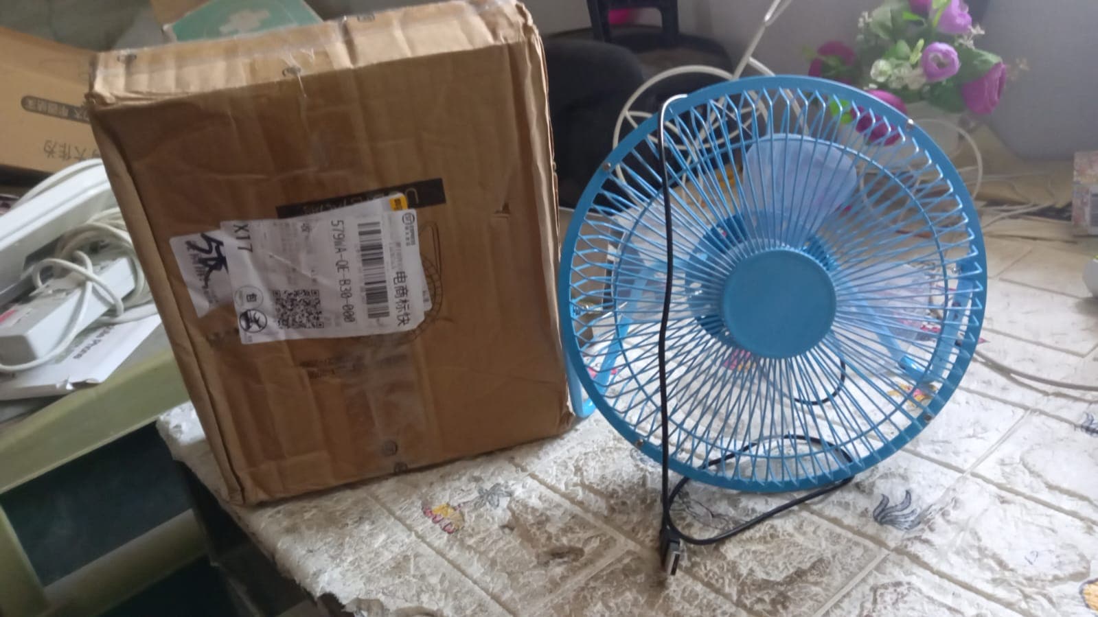 Big Usb Table Desk Personal Metal Electronic Fan, Compatible With Computers, Laptops, Student Dormitory, Suitable For Office, School Use (1 Pc) thumbnail 8