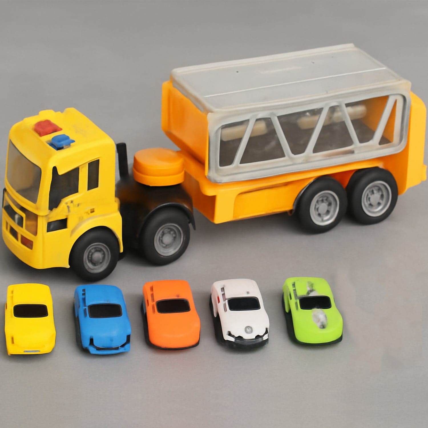 Realistic Long-Haul Toy Vehicle Transport Playset with Lights and Sound thumbnail 5