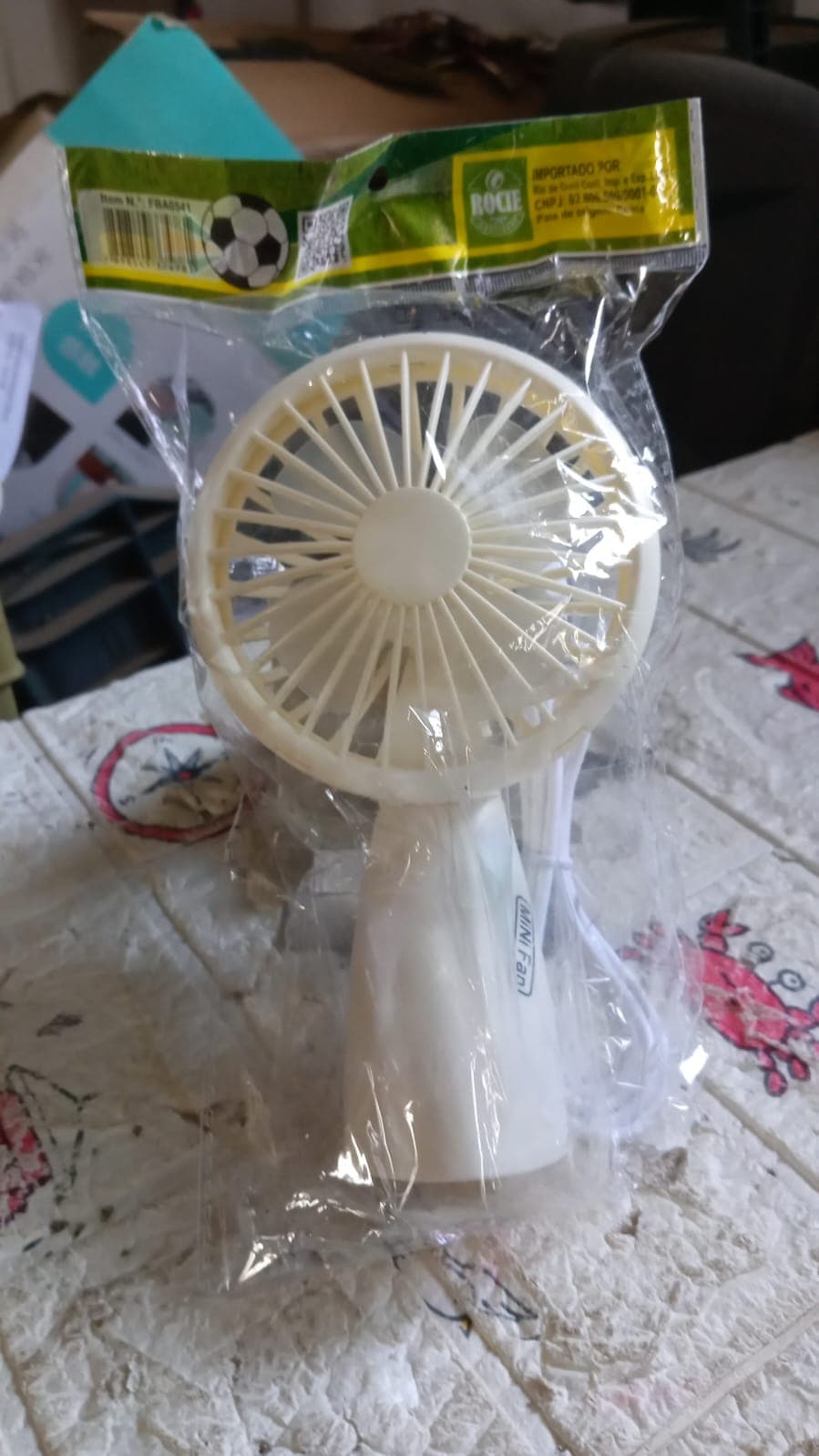 Mini Handheld Fan, Portable Rechargeable Mini Fan, Portable Easy To Carry, For Home, Office, Travel And Outdoor Use (1 Pc) thumbnail 6
