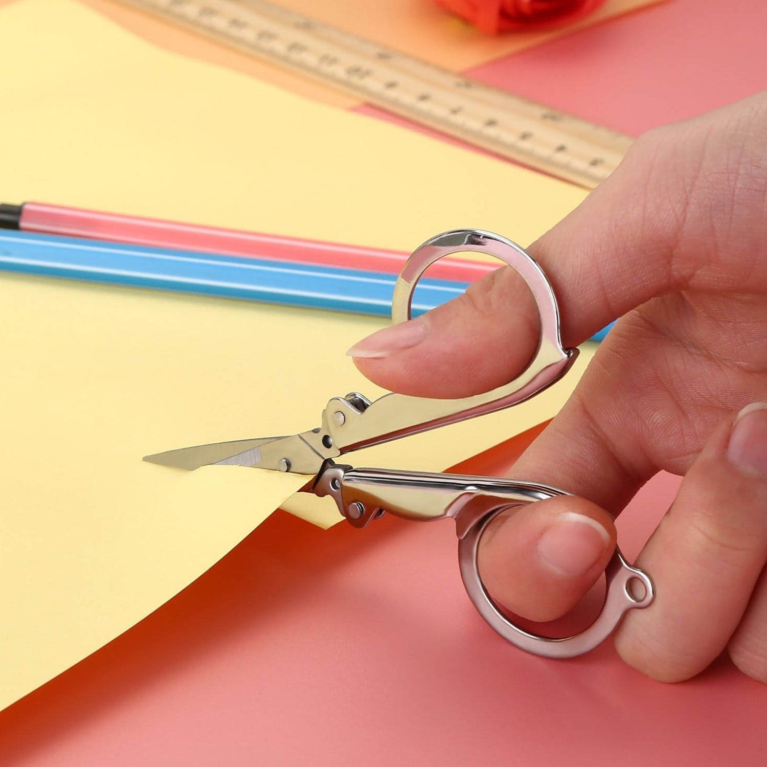 Folding Scissor 3.5inch used in crafting and cutting purposes for children's and adults. thumbnail 6