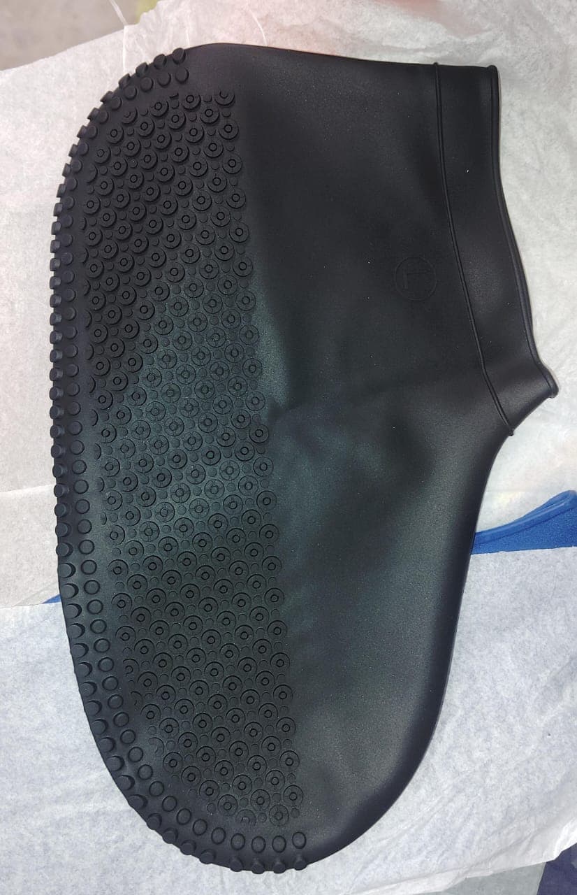 Non-Slip Silicone Rain Reusable Anti skid Waterproof Fordable Boot Shoe Cover (Large Size / 1 Pair / Mix Color) thumbnail 9