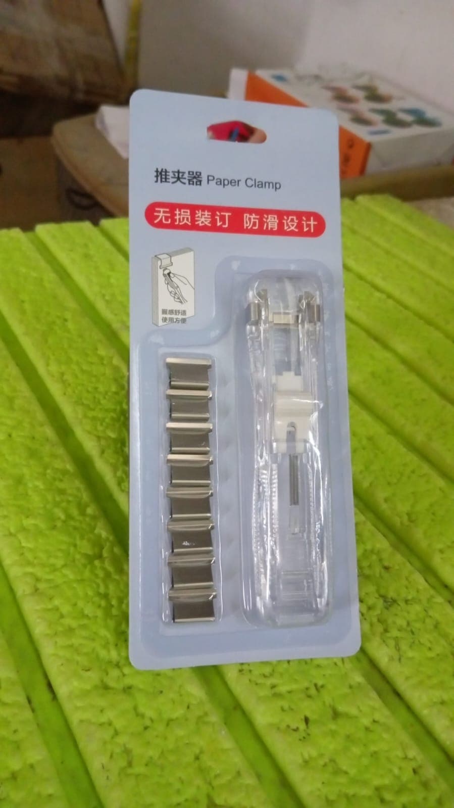 Portable Paper Clamp With 8 Pcs Clip Dispenser Handheld Paper Fast Clam (1 Set) thumbnail 8