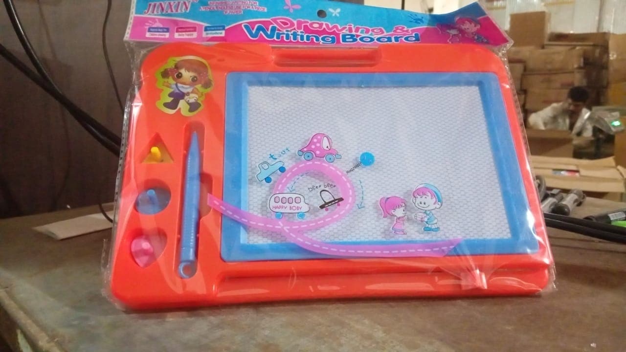 Magnetic Slate Sketch Pad / Board for Kids (1 Pc / 27 — 19 Cm) thumbnail 8