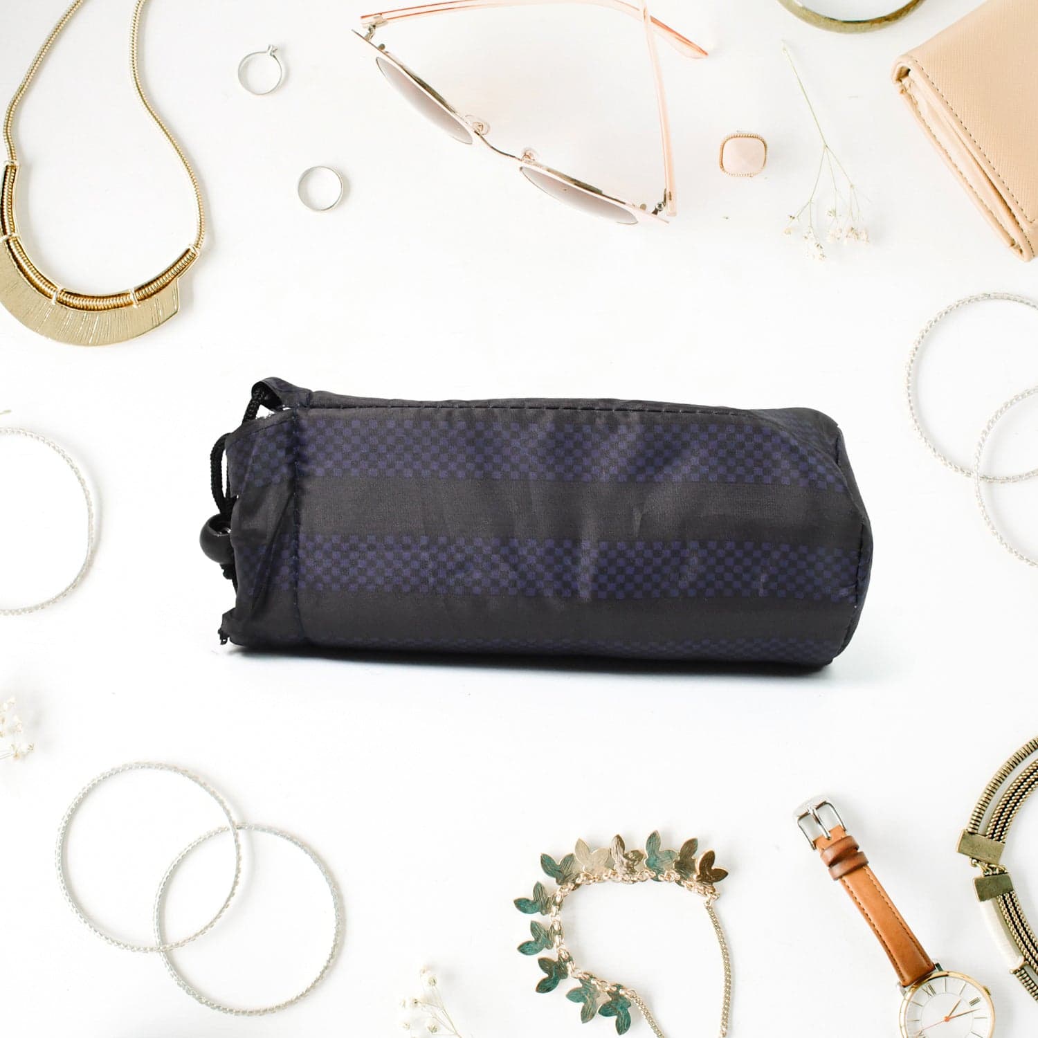 Reusable Multipurpose Washable Rope Pouch Pen Pencil Stationary Case Travel (1 Pc) thumbnail 4