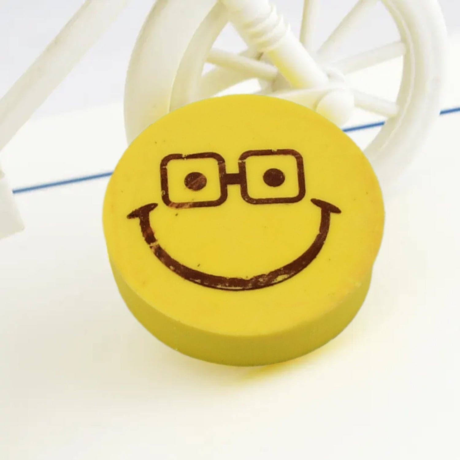 Smiley Design Eraser (1 Pc / Mix Design) thumbnail 5