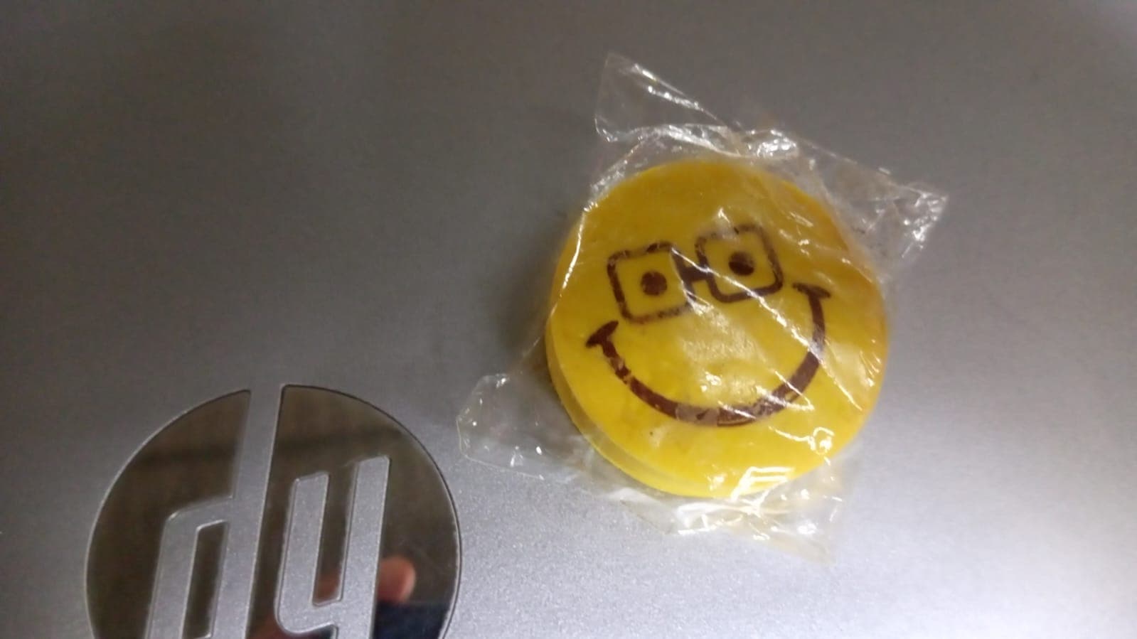 Smiley Design Eraser (1 Pc / Mix Design) thumbnail 7
