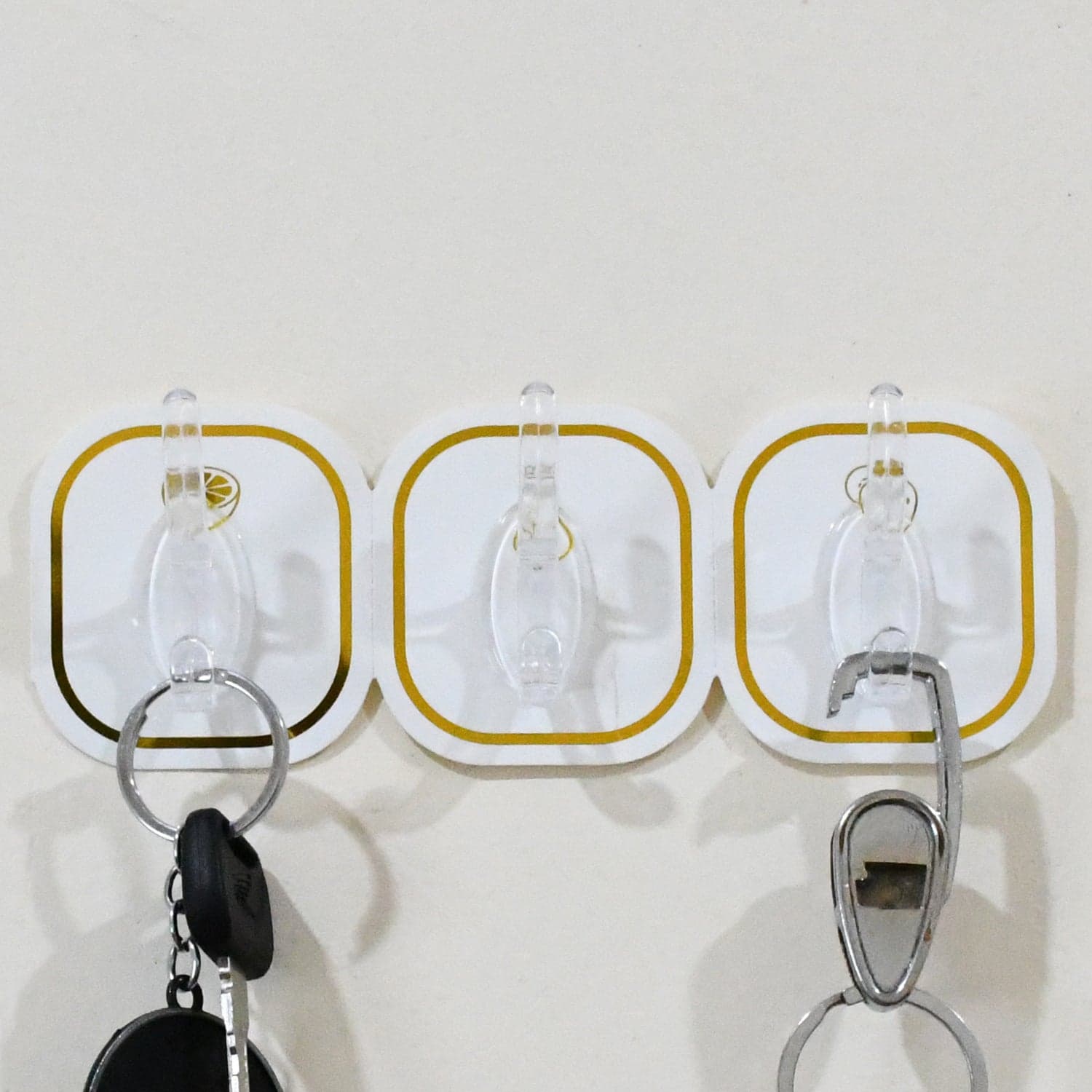 TRANSPARENT ADHESIVE WALL HOOK (6 PCS SET) thumbnail 7