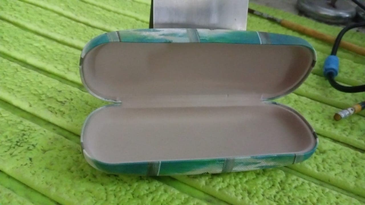 Flowers Decorative Glasses Case Eyeglasses Storage Box (1 Pc / Mix color) thumbnail 7