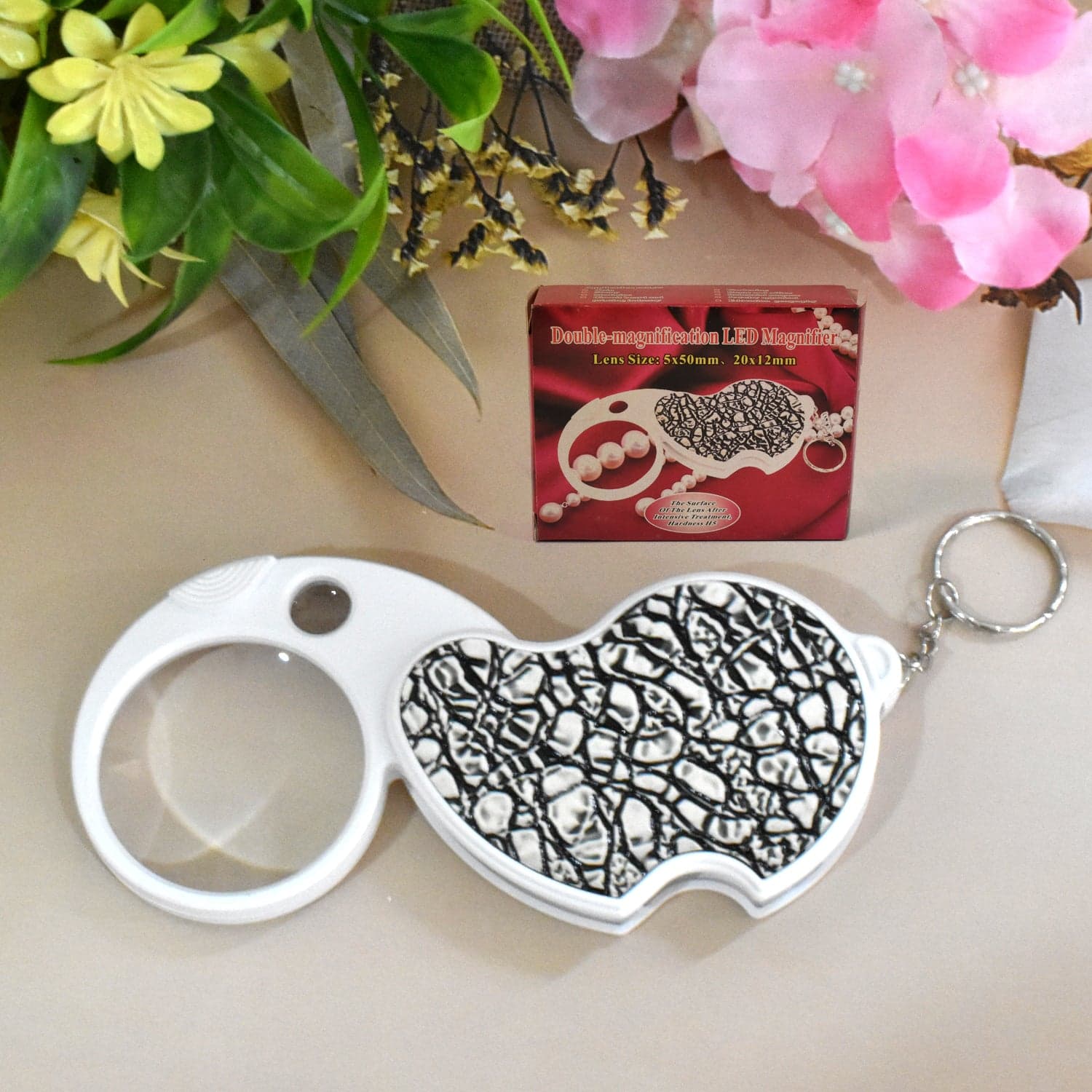 Double-Magnification Led Magnifiers Light Folding Keychain magnifier(1 Pc / Mix Color) thumbnail 3