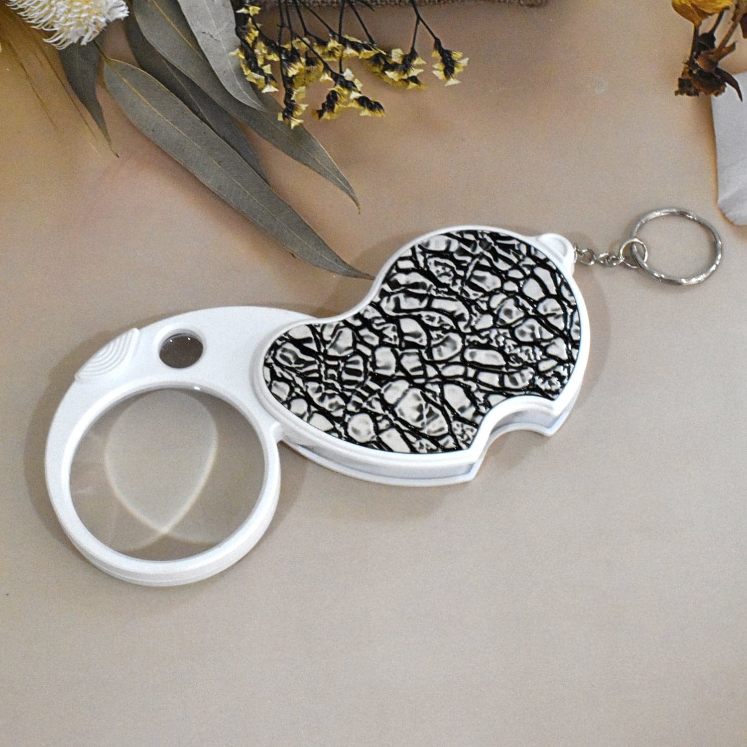 Double-Magnification Led Magnifiers Light Folding Keychain magnifier(1 Pc / Mix Color) thumbnail 8