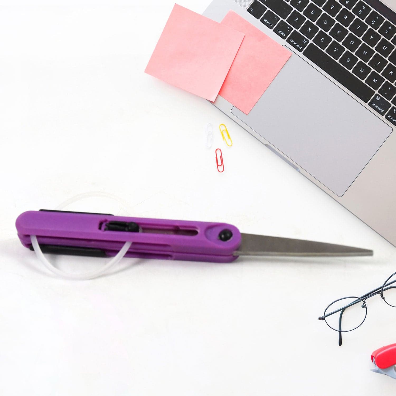Pen Cut Compact Scissors in Pen Format, Pen-Style Portable Travel Scissors (1 Pc) thumbnail 6
