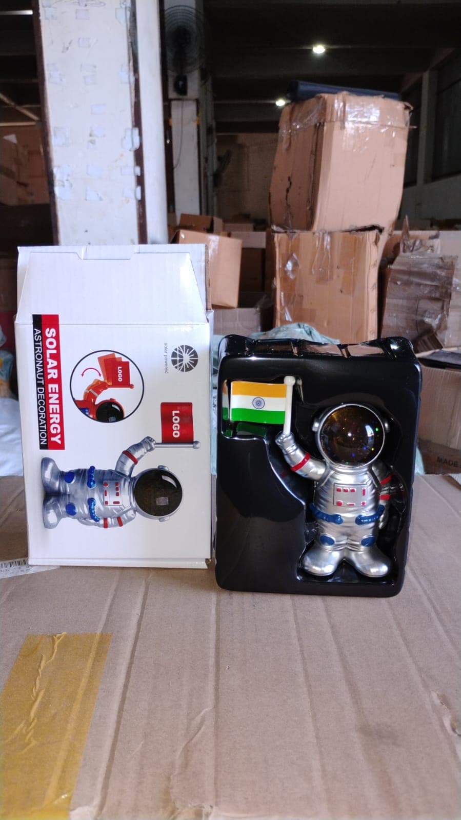 Solar Power Moving Astronaut thumbnail 10