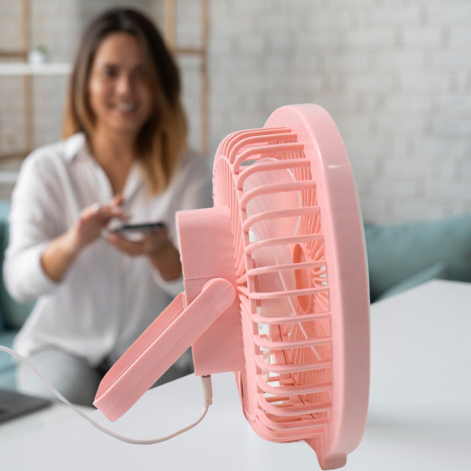 USB PORTABLE MINI DESK FAN WITH LIGHT & COLOR BOX (1 PC / Mix Color) thumbnail 3