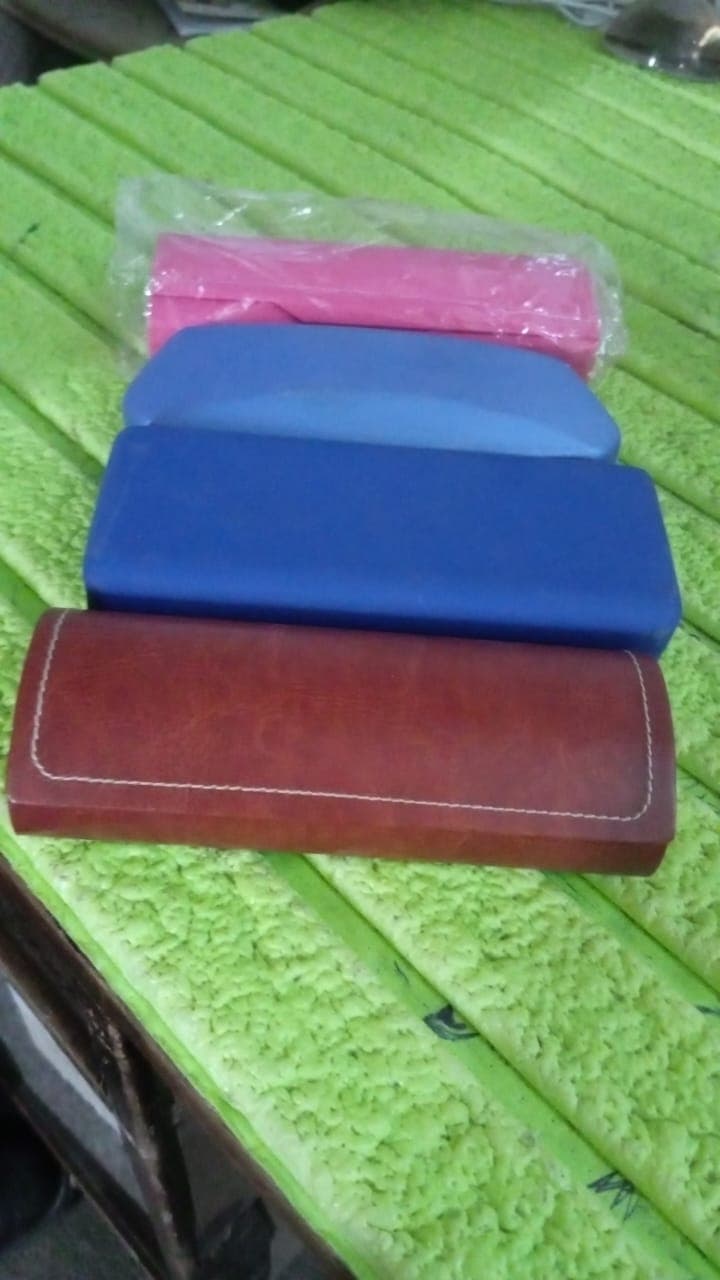 Glasses Case Eyeglasses Holder Storage Box (1 Pc / Mix color & Design) thumbnail 8