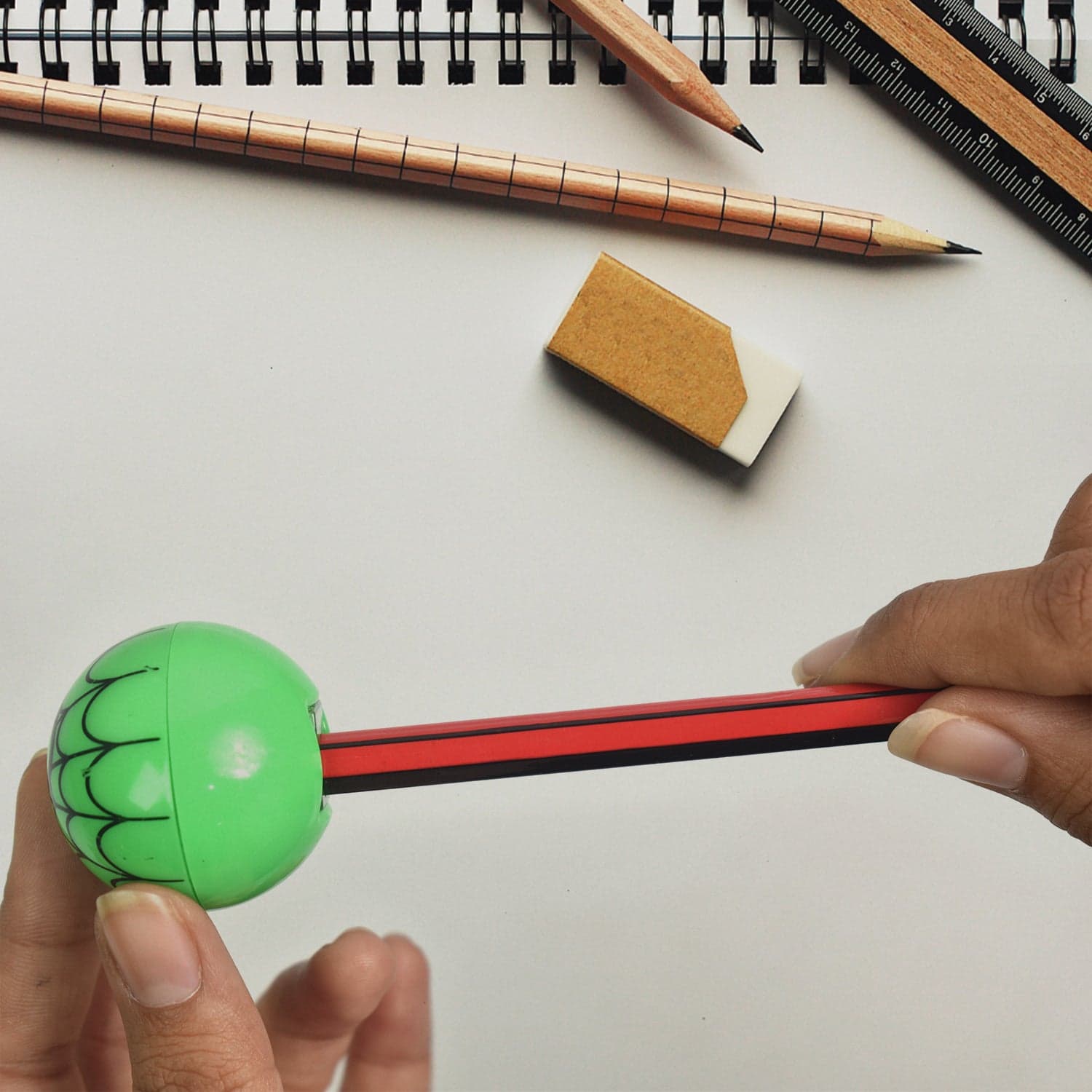 Round Shape Mix Design Pencil Sharpener (1 Pc / Round Shape Mix Design) thumbnail 3