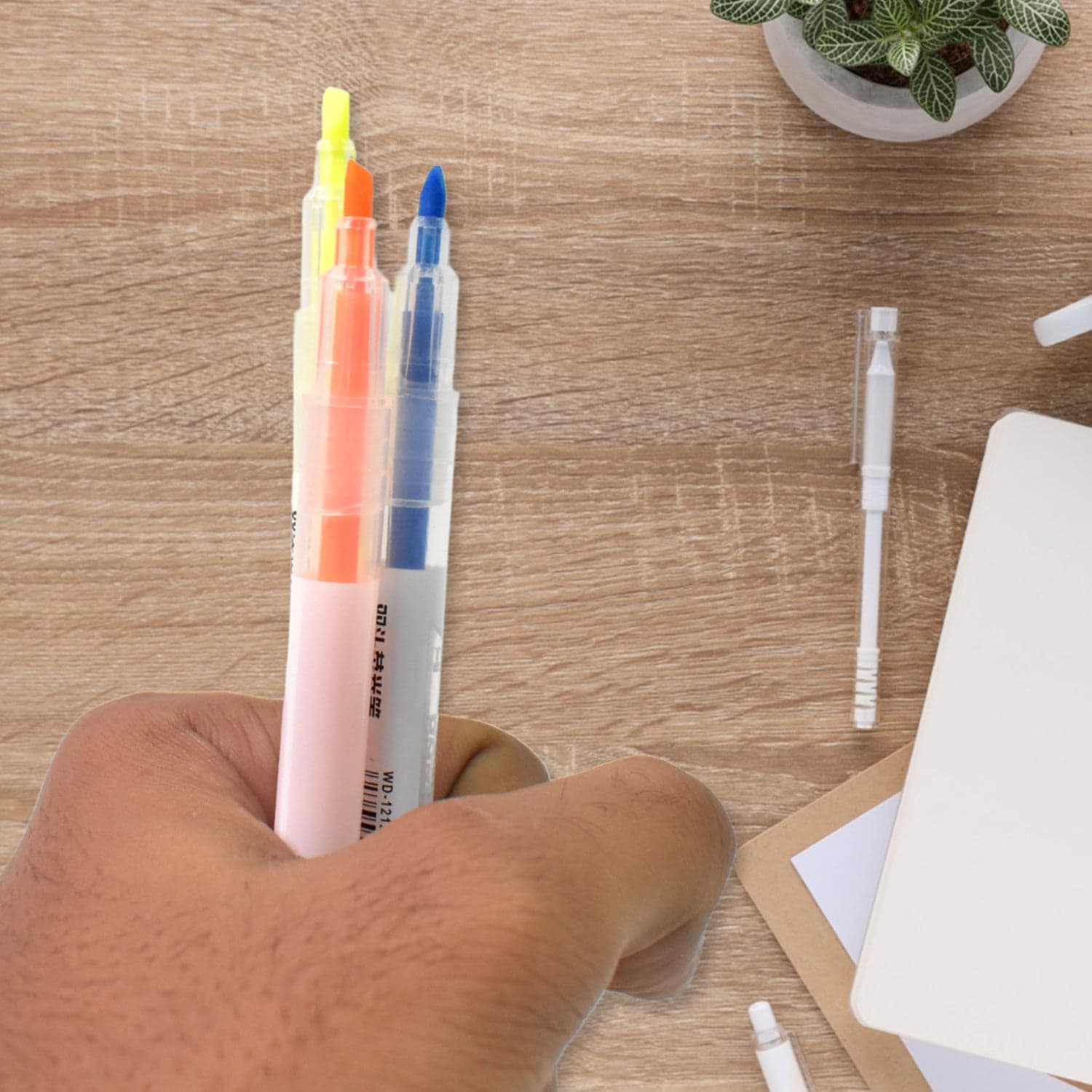 Dual-Headed Highlighter 3 Colors Double head Highlighter Pen (3 Pcs Set) thumbnail 4