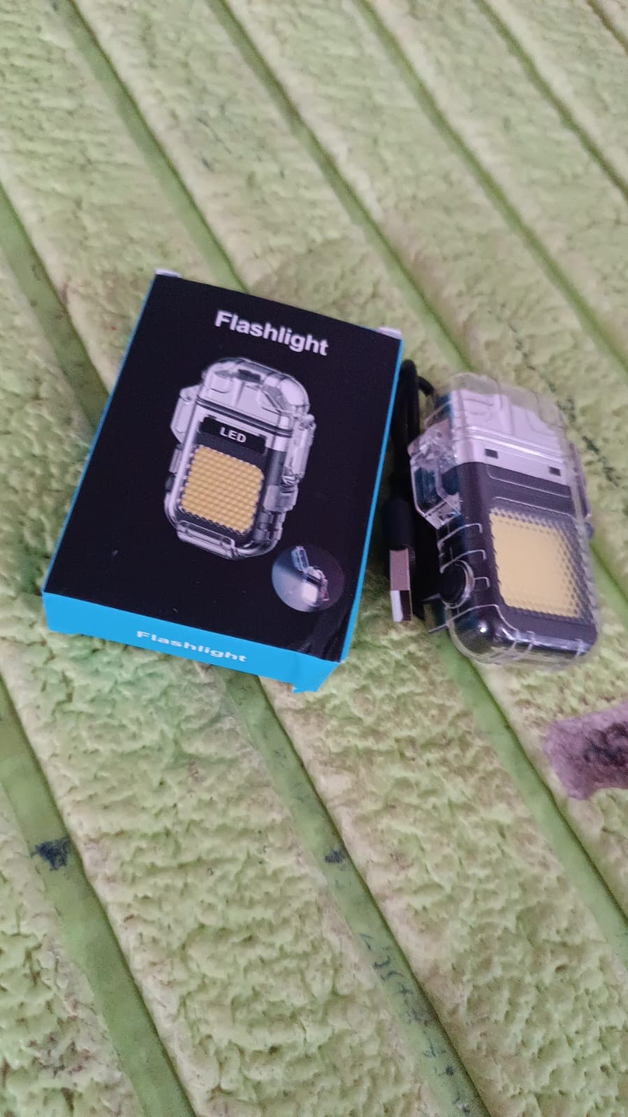 USB Rechargeable Electric Lighter & 3 Modes COB Flashlight (1 Pc) thumbnail 7