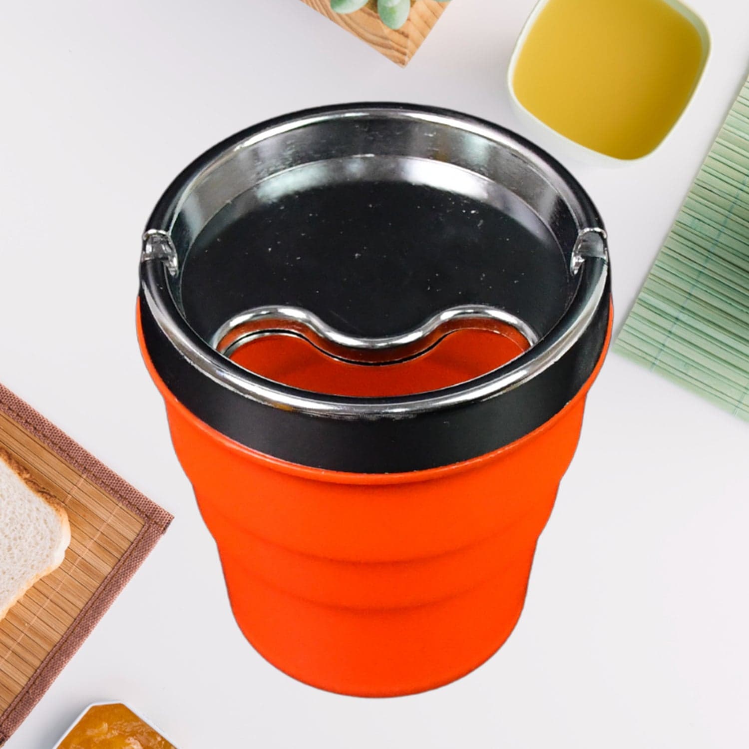 Plastic Car Ashtray Holder Cup with Lid (1 Pc) thumbnail 3