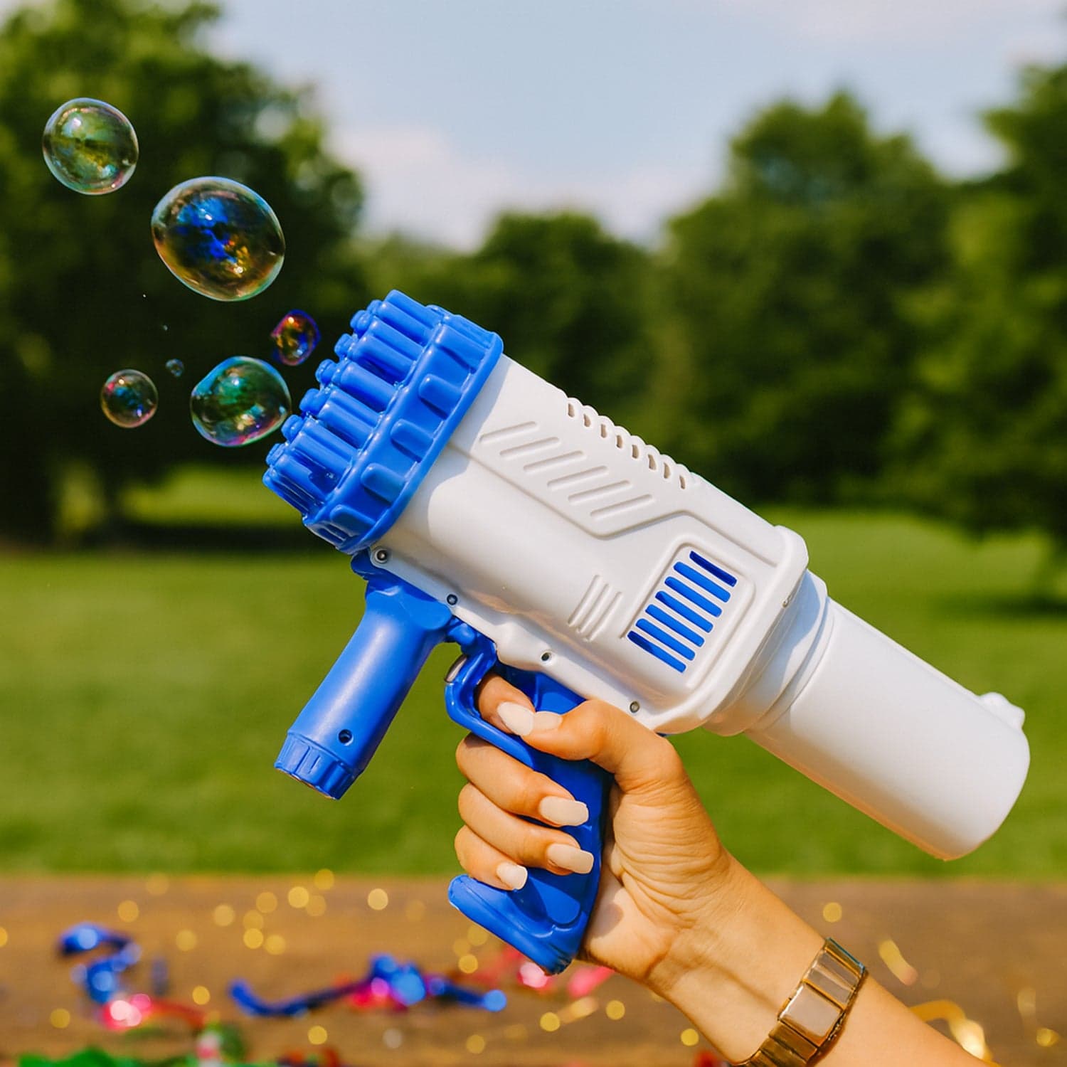 32 Holes Big Rechargeable Powerful Machine Bubble Gun Toys (1 Set) thumbnail 9