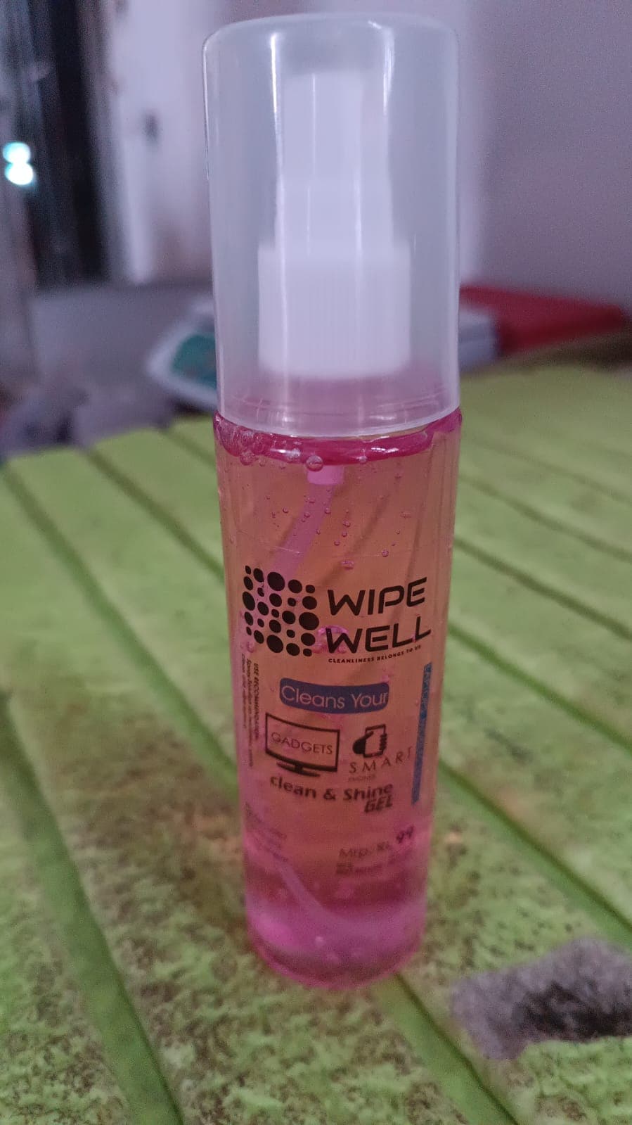 Liquid Gadget Gel Solution to Clean Mobile / Laptop Screen (100 ML) thumbnail 8