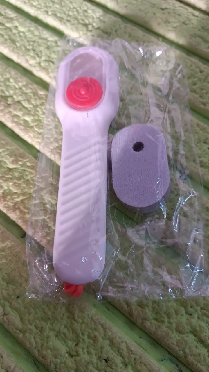 Cleaning Sponge Brush with Liquid / Soap Dispenser & With 4 Refill Brush Heads (1 Set) thumbnail 7
