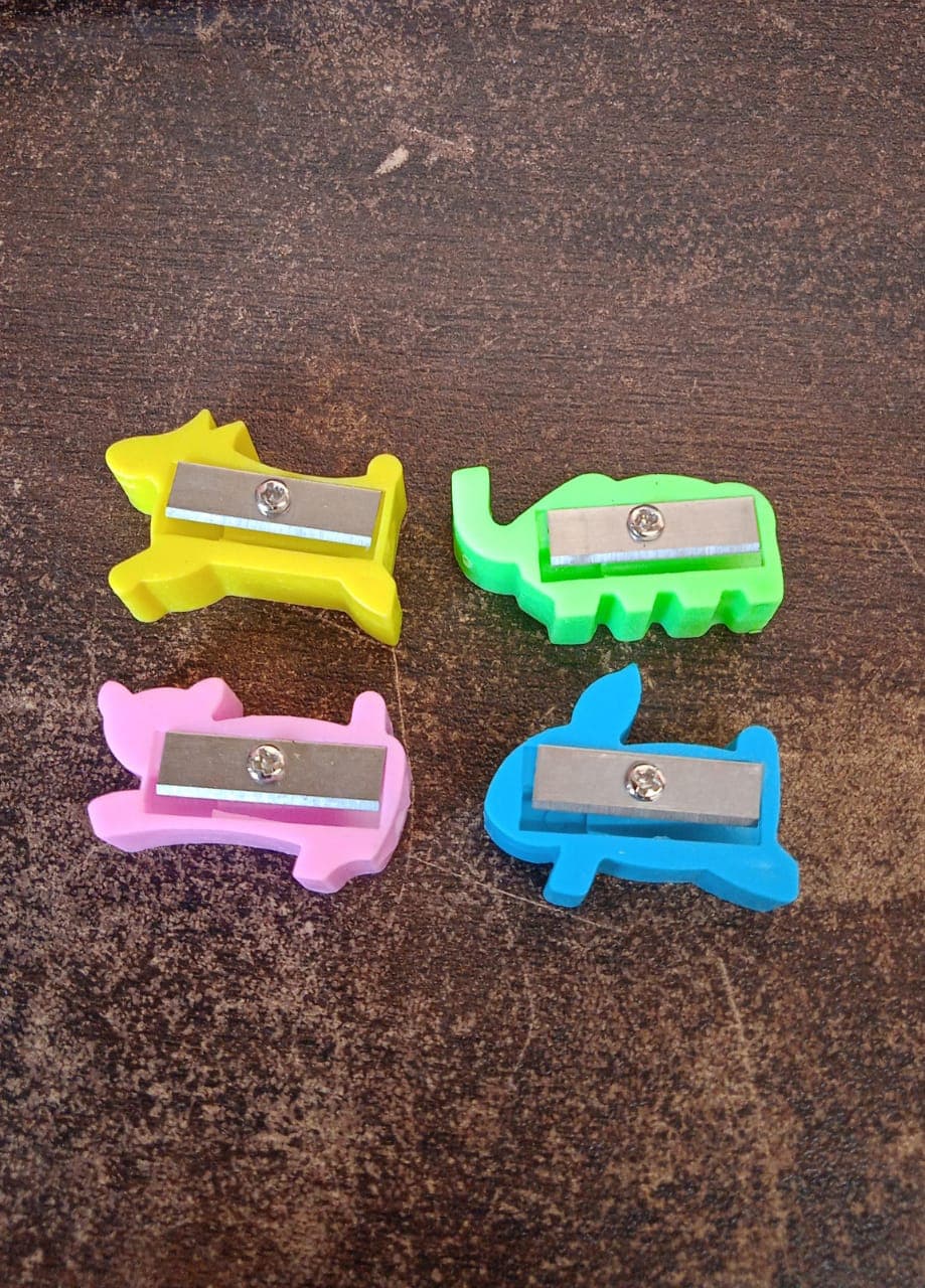 Plastic Small Cute Pencil Sharpener (1 Pc / Mix Design & Color) thumbnail 7