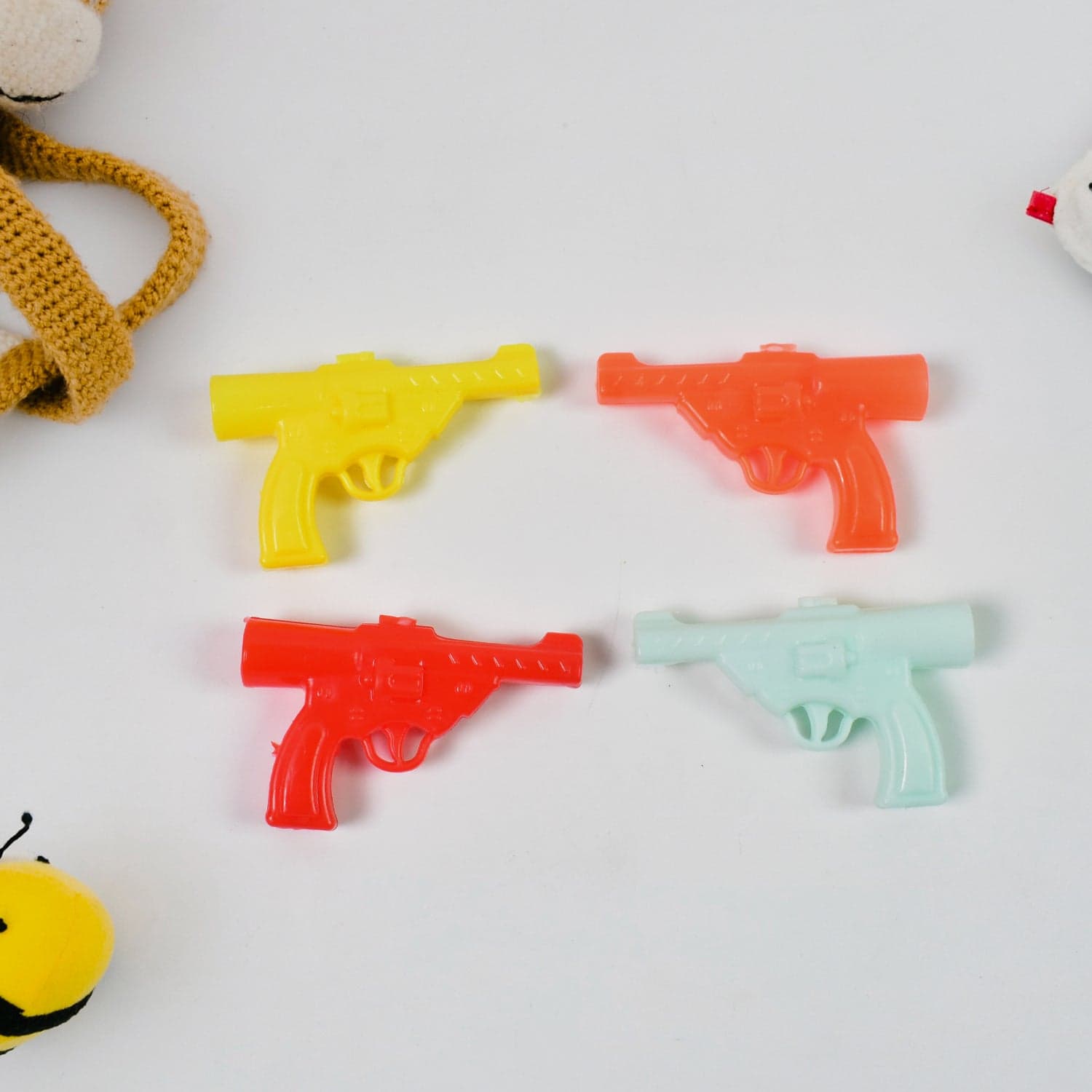 Gun Shape Pencil Top For Kids Office, Small Gun Toy (1 Pc / Mix Colour & Design) thumbnail 3