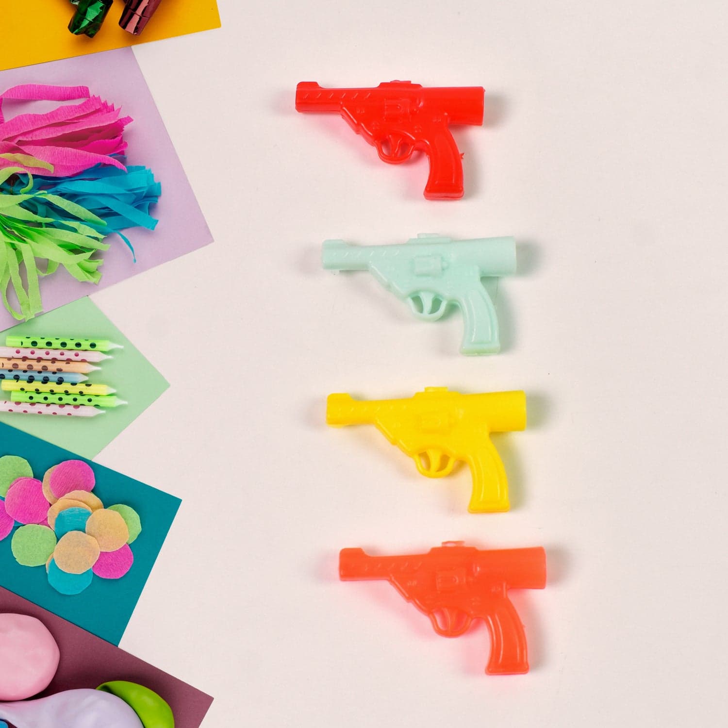 Gun Shape Pencil Top For Kids Office, Small Gun Toy (1 Pc / Mix Colour & Design) thumbnail 4