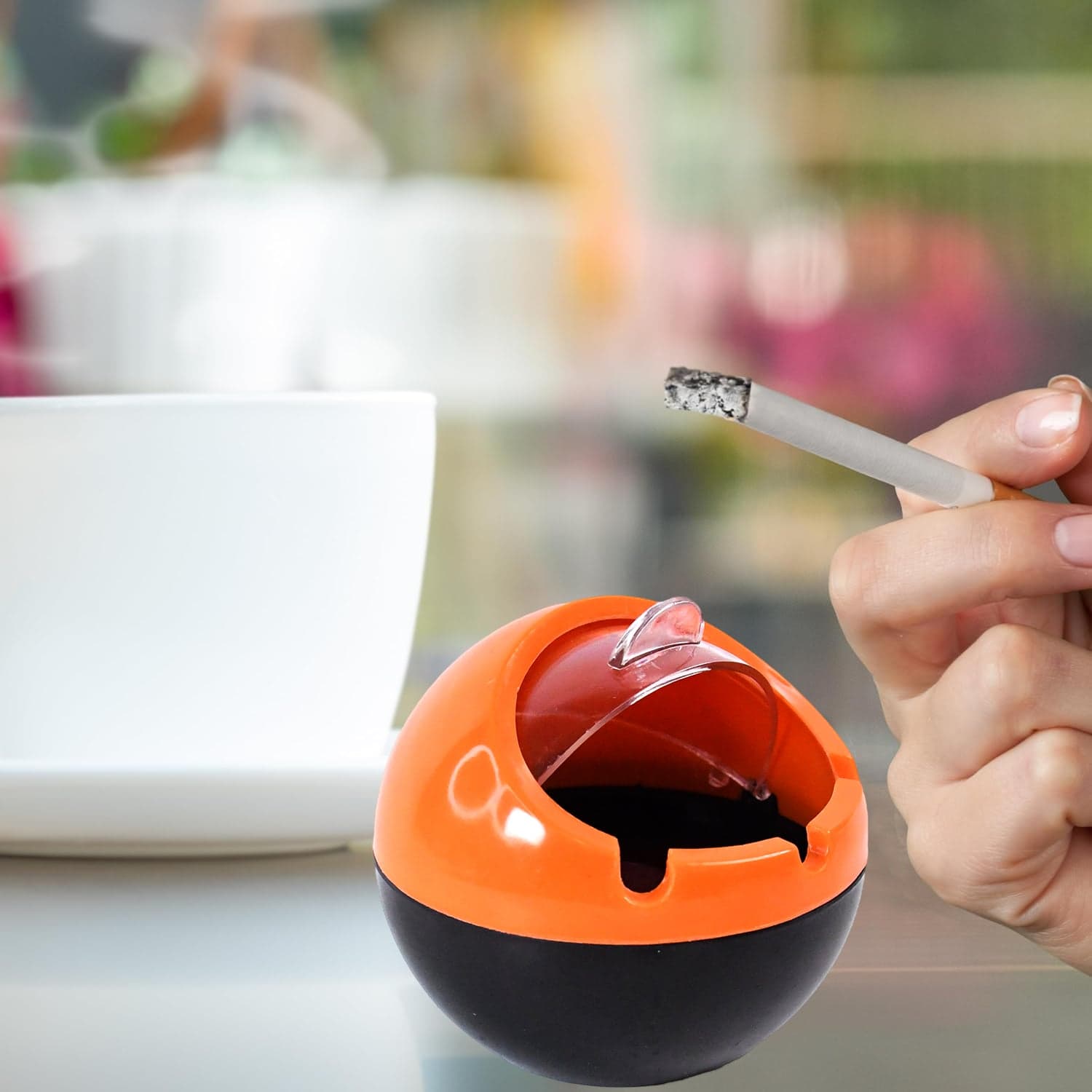 Ball Ashtray PP Plastic Windproof with Lid Indoor Outdoor Patio Car Portable Ashtray thumbnail 3