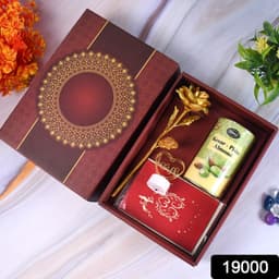Valentine's Day Special Gift Box - Heart-Shaped Light, Chocolate Box & Golden Flower
