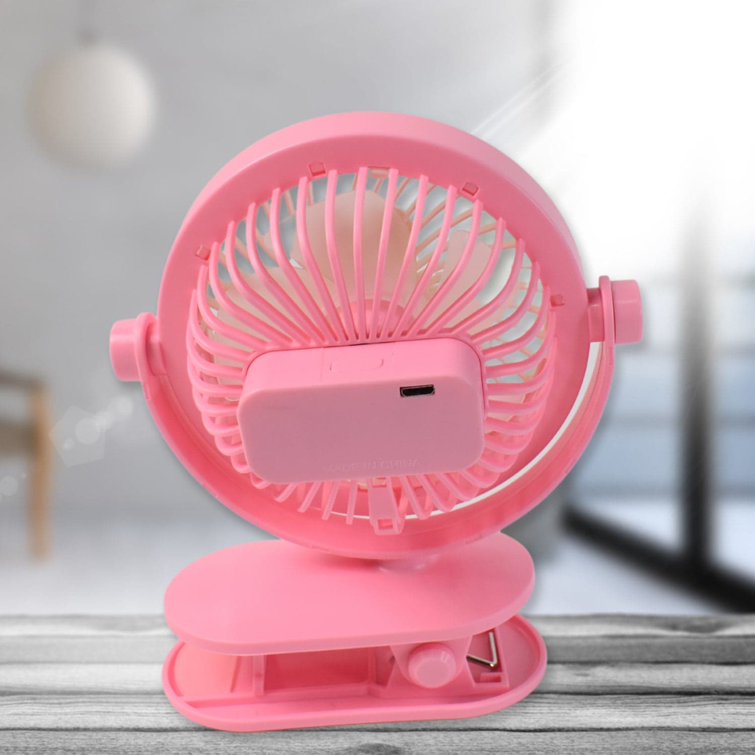 USB Portable Mini Desk Fan with Light thumbnail 5