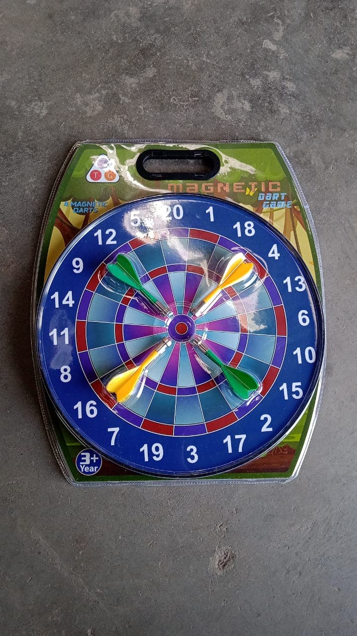 Magnetic Dartboard Game Set For Kids Adults thumbnail 8