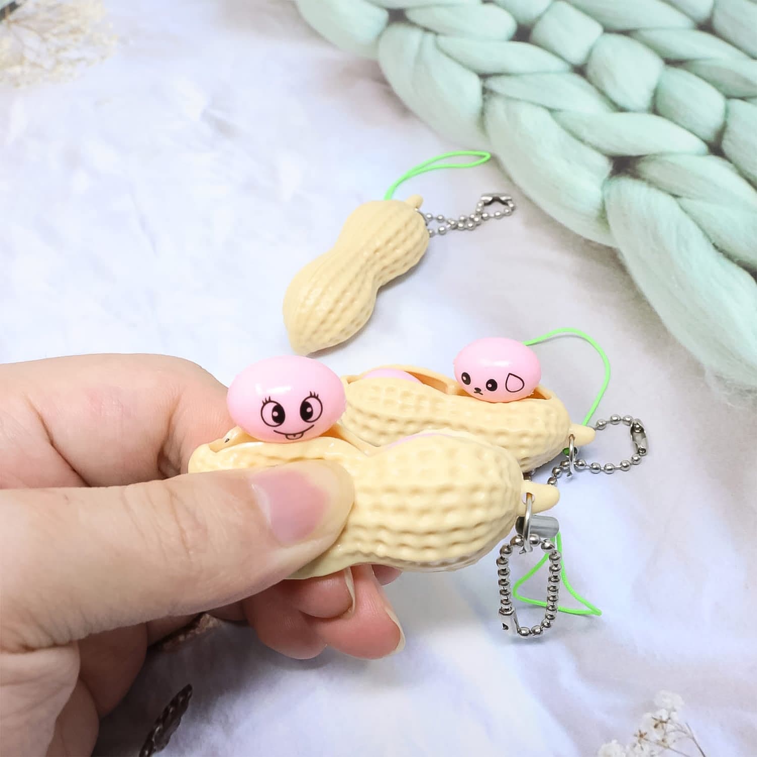 Peanut Popper Fidget Toy 1Pc thumbnail 6
