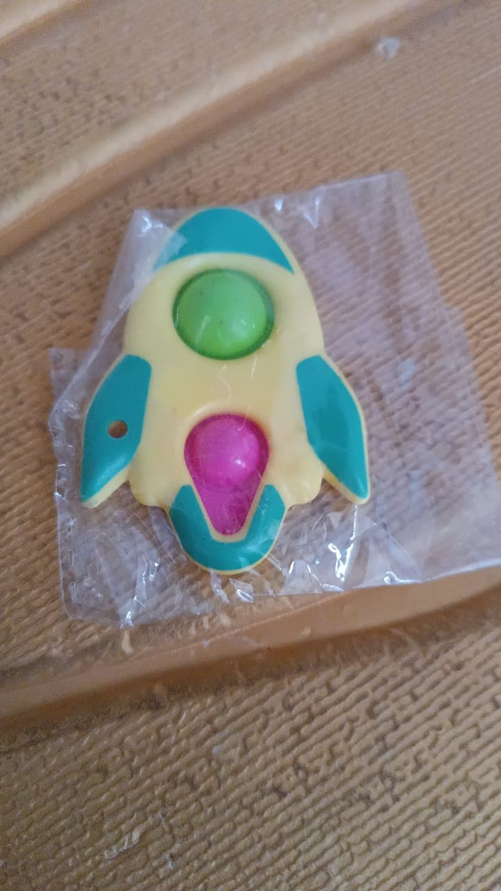 Rocket Shaped Dimple Keychain Toy 1 Pc thumbnail 6