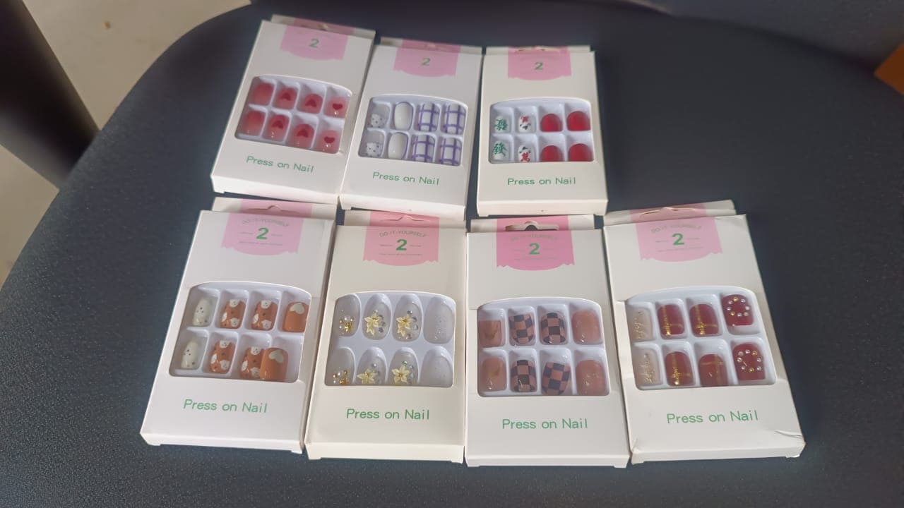 Artificial Nail Tips Set thumbnail 7