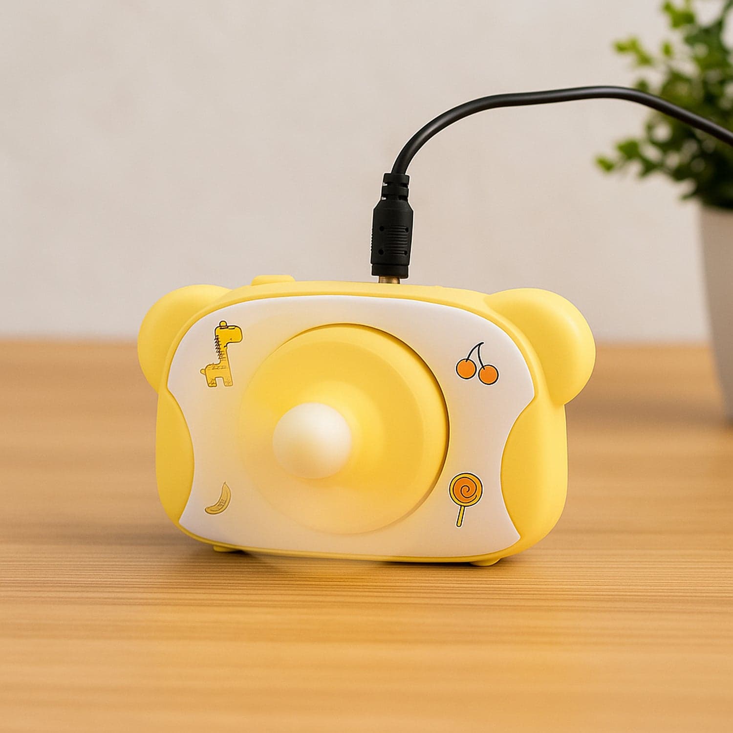 Cute Bear Shaped Mini Rechargeable Fan 1 Pc thumbnail 6