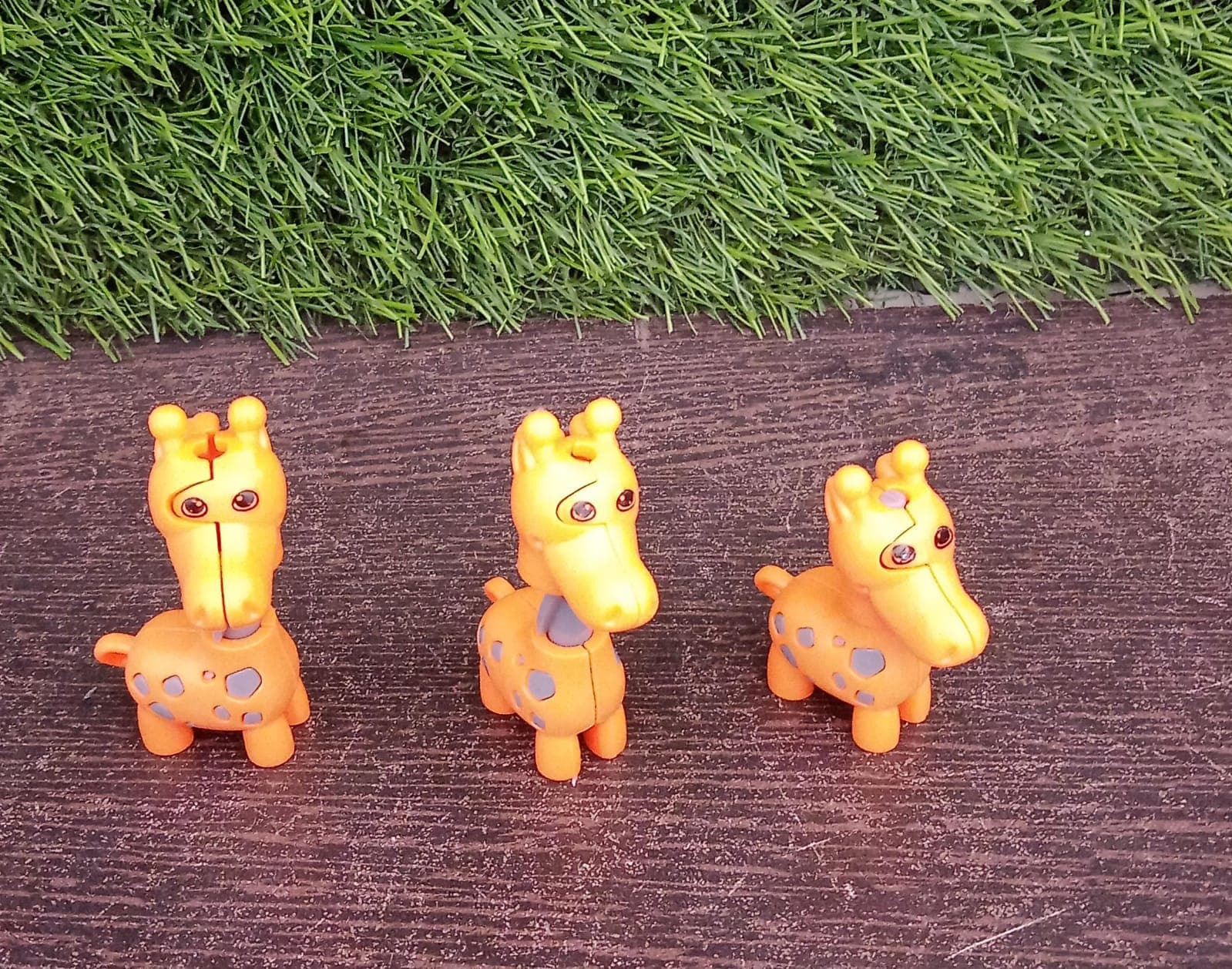 Extandable Giraffe toy, Cute Looking Giraffe with Extandable Neck thumbnail 7