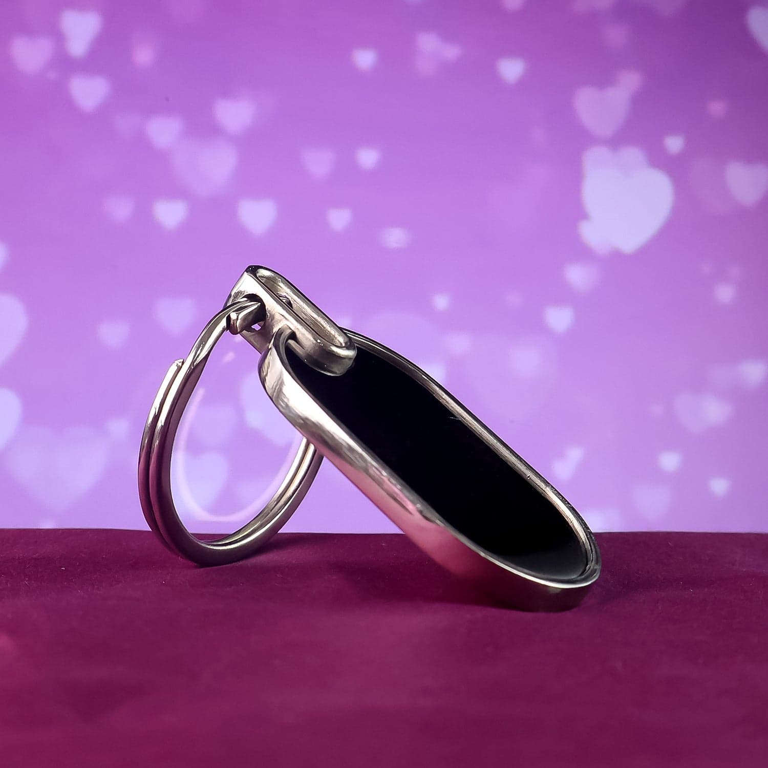 Elegant Black Silver Oval Metal Keychain 1 Pc thumbnail 3