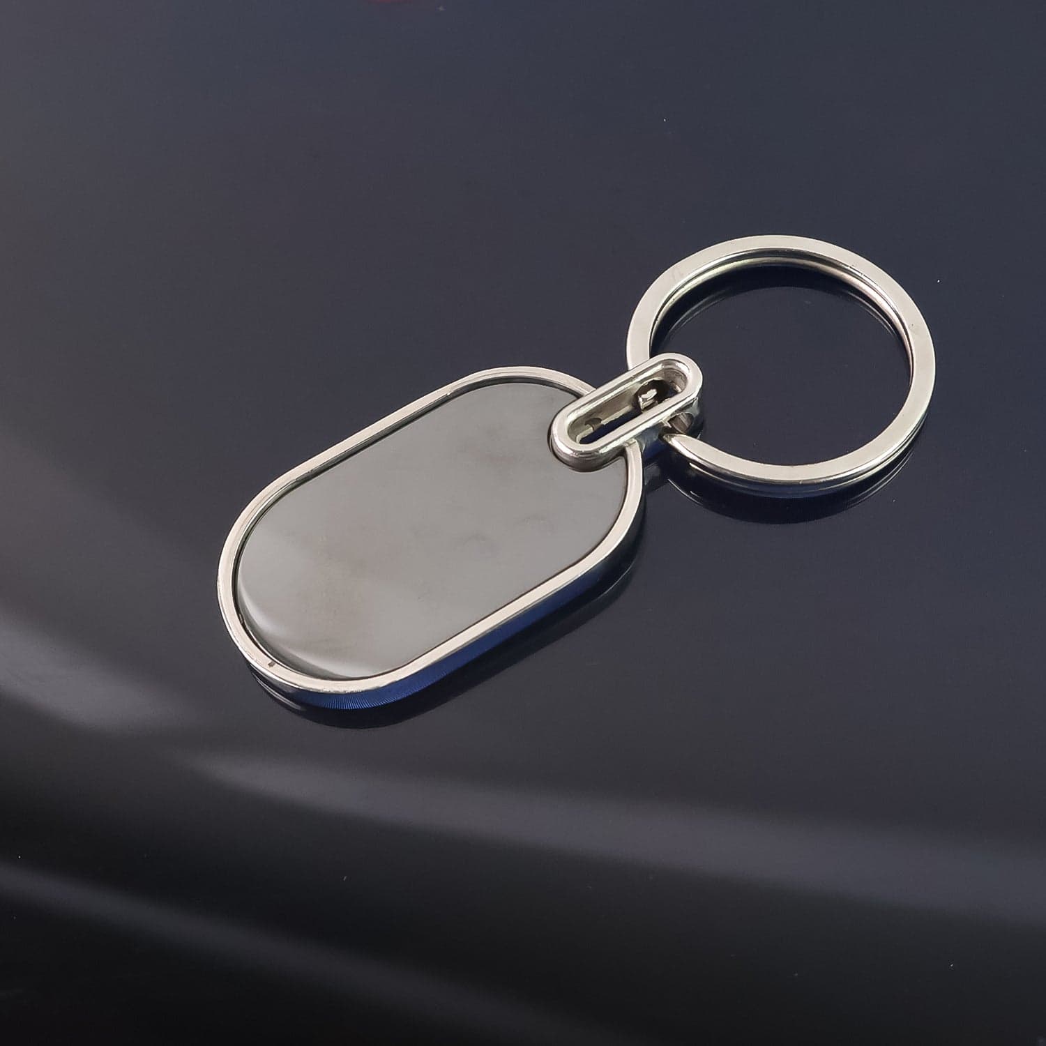 Elegant Black Silver Oval Metal Keychain 1 Pc thumbnail 6