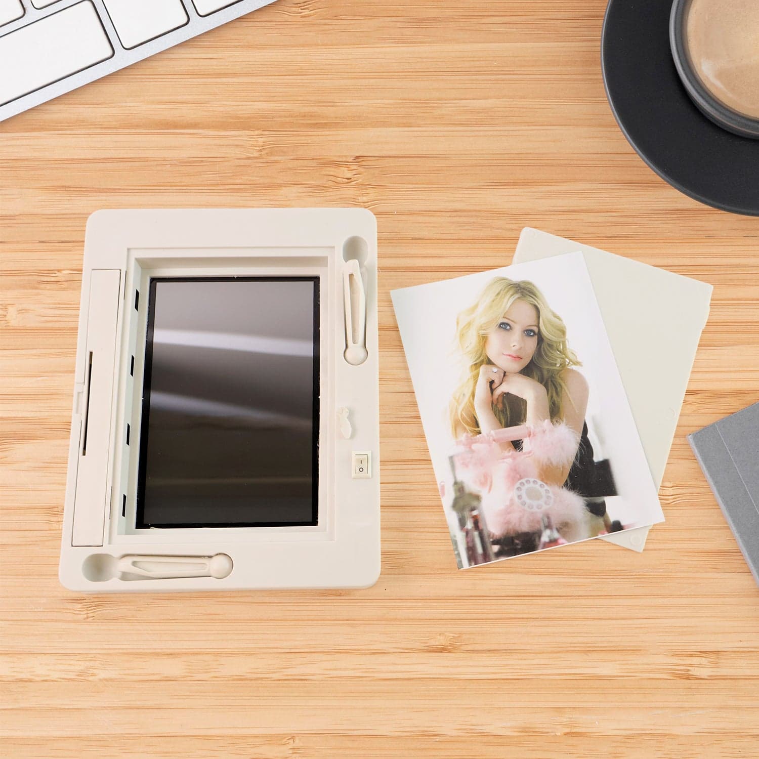 Led Magic Mirror Photo Frame 1Pc thumbnail 2