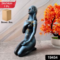 Elegant Resin Kneeling Woman Decorative Statue 1 Pc