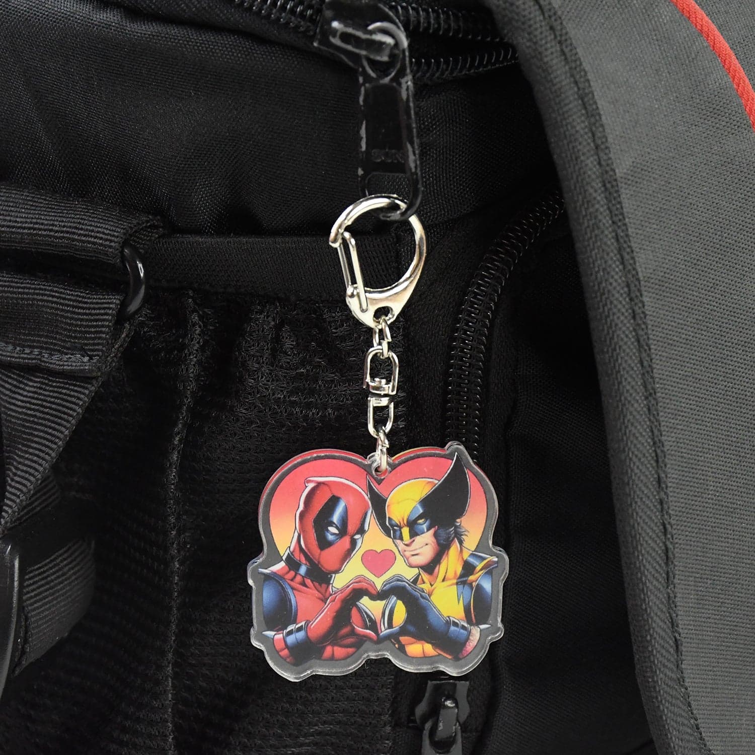 Stylish Acrylic Cartoon Character Keychain With Metal Clip 1 Pc thumbnail 3