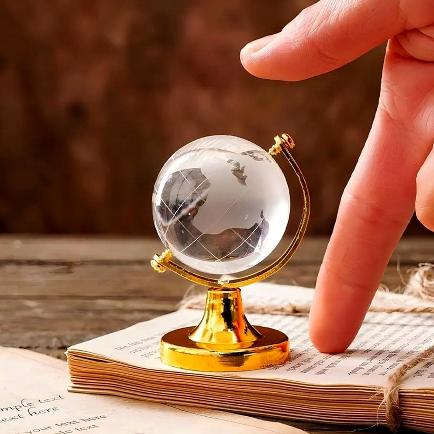 Small Crystal Globe Table Showpiece thumbnail 5
