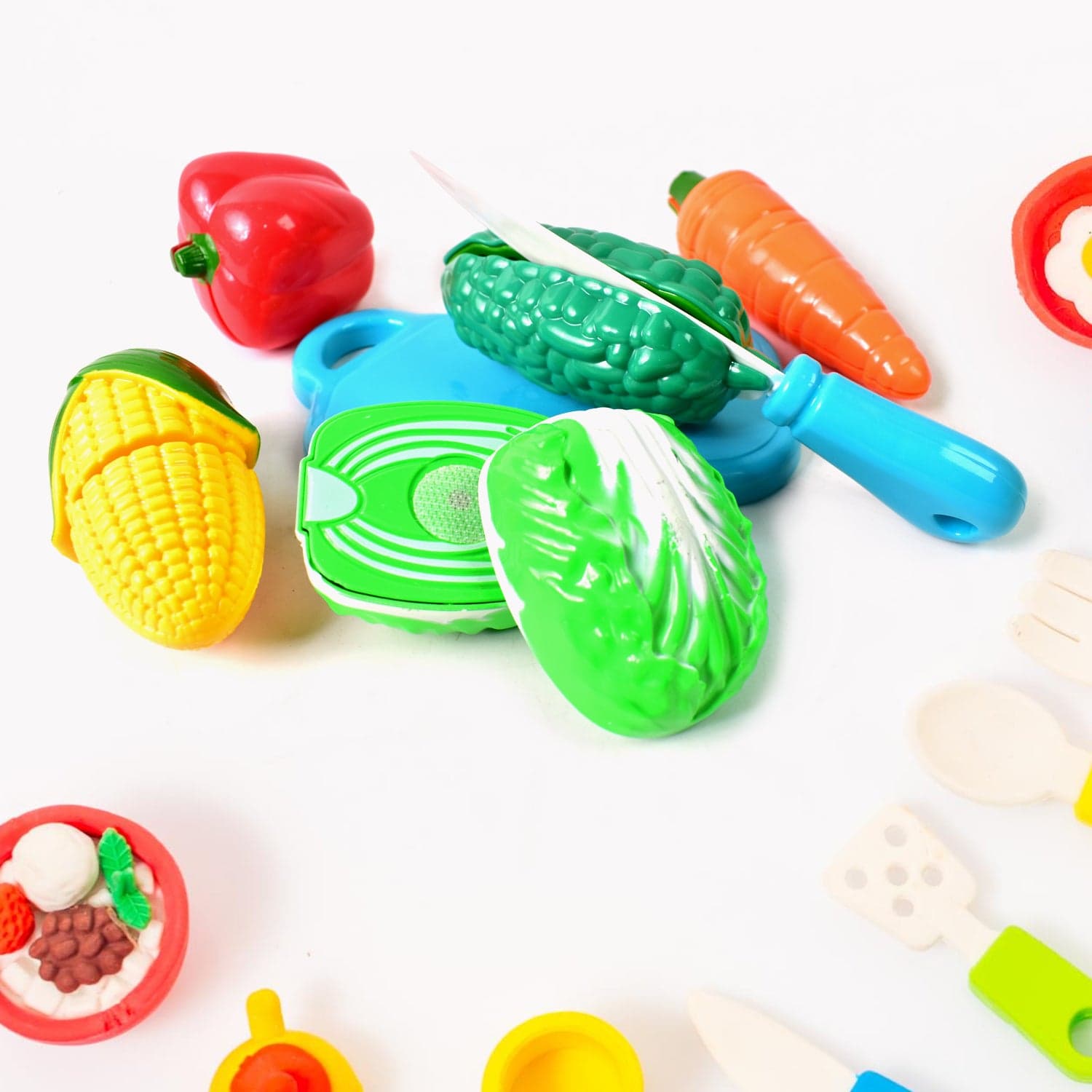 Realistic slice-able fruits and vegetables cut in 2 part play toy set thumbnail 7