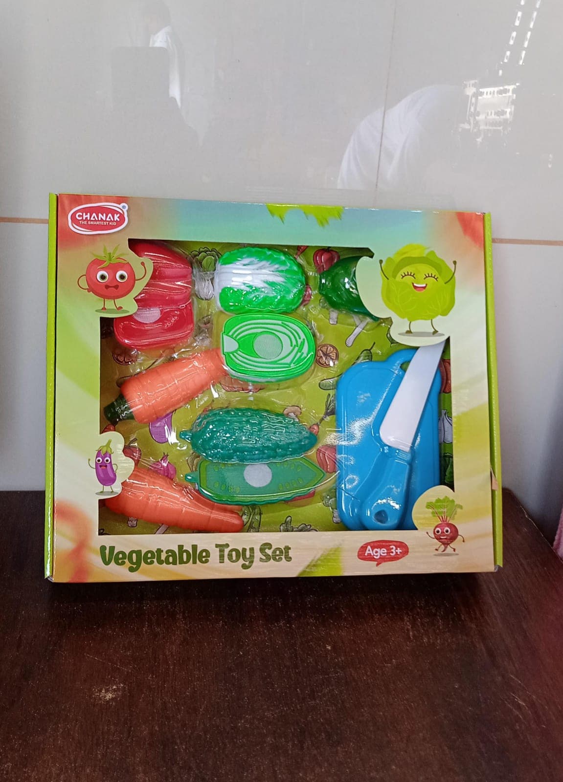 Realistic slice-able fruits and vegetables cut in 2 part play toy set thumbnail 9