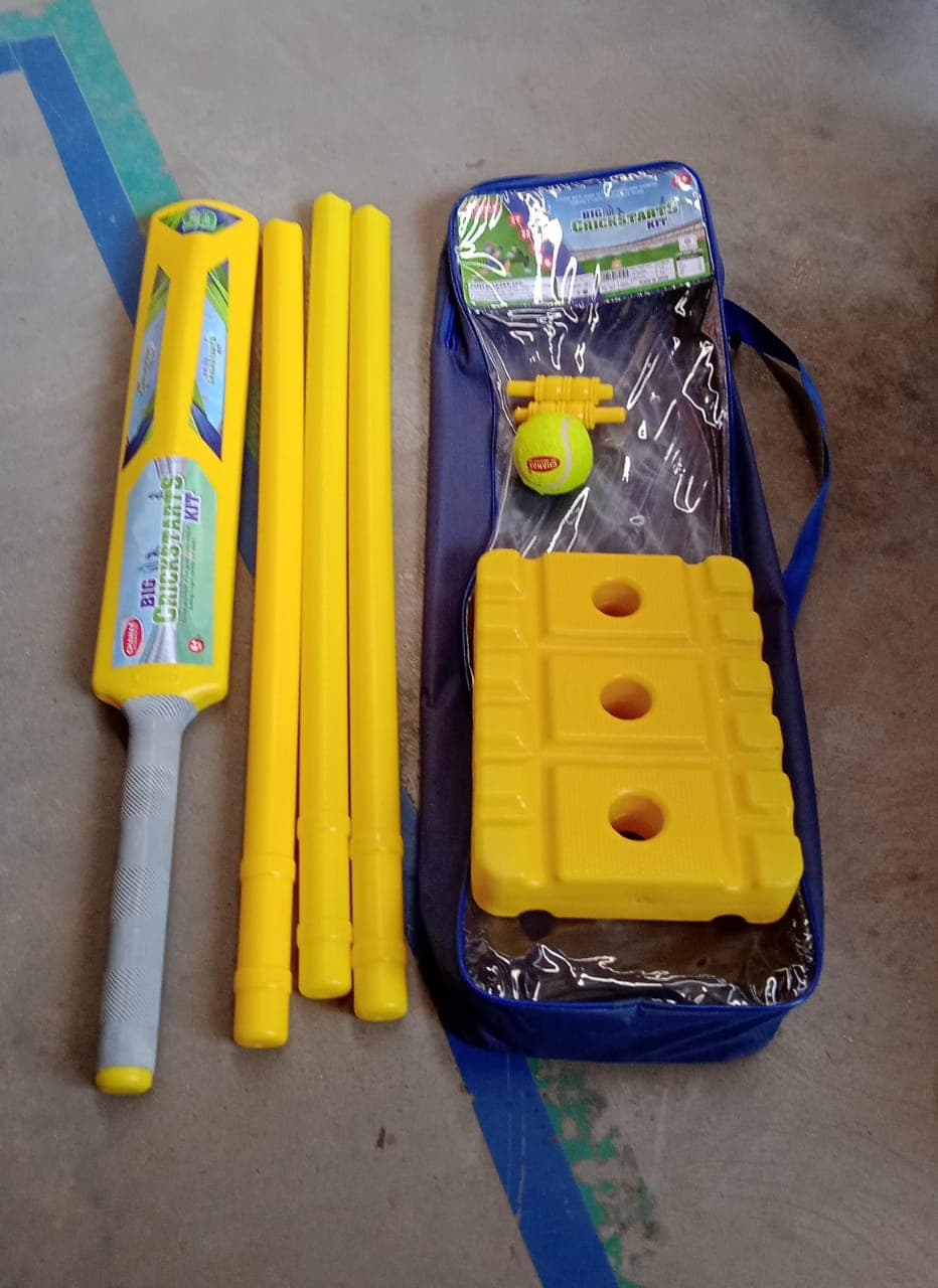 Big Cricket Kit, Cricket Set With 1 Cricket Bat, 1 Rubber Ball, Bails, 3 Stumps With Stand Base thumbnail 7