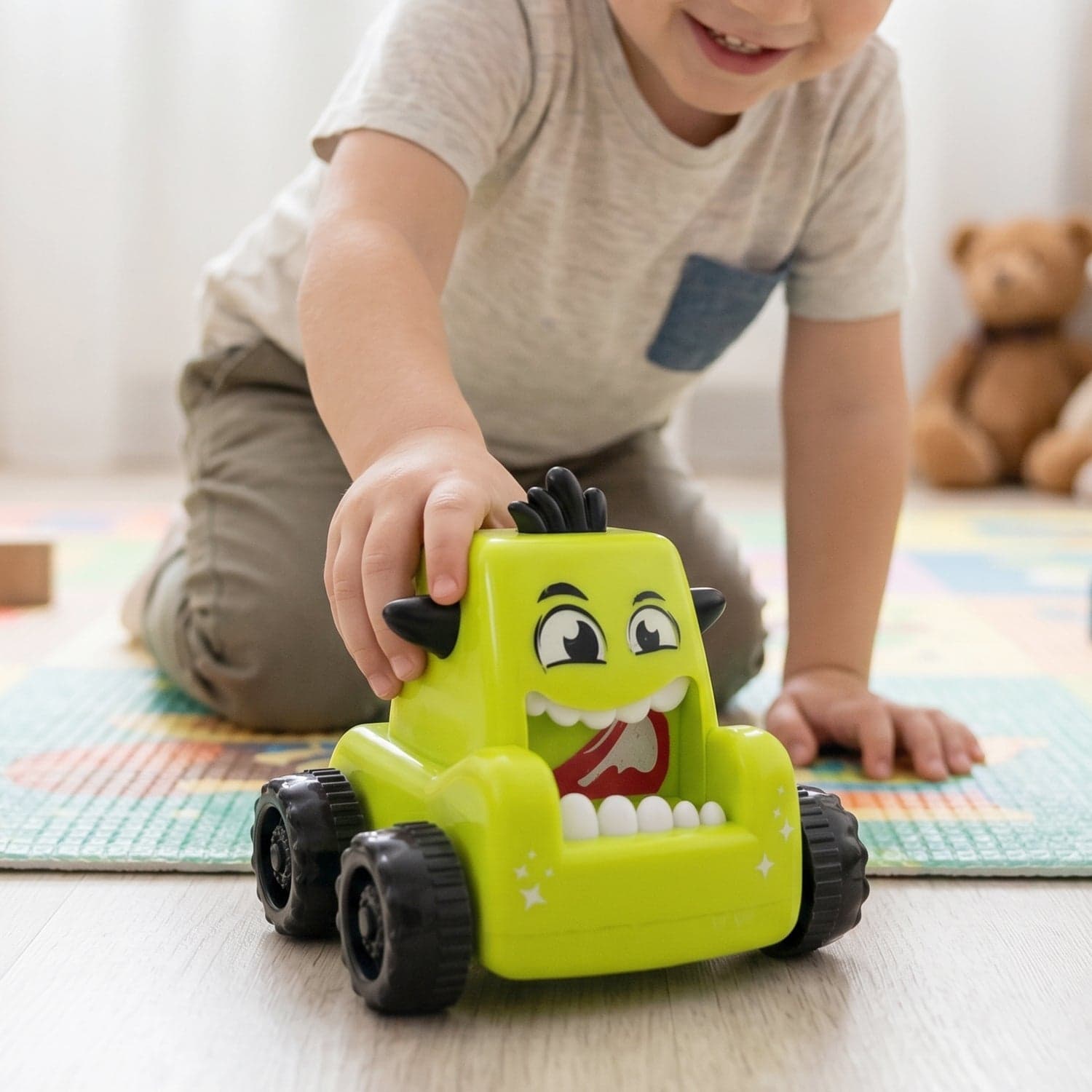 Cartoon Monster Push Back Car Toy for Kids - Eco-Friendly & Durable thumbnail 3