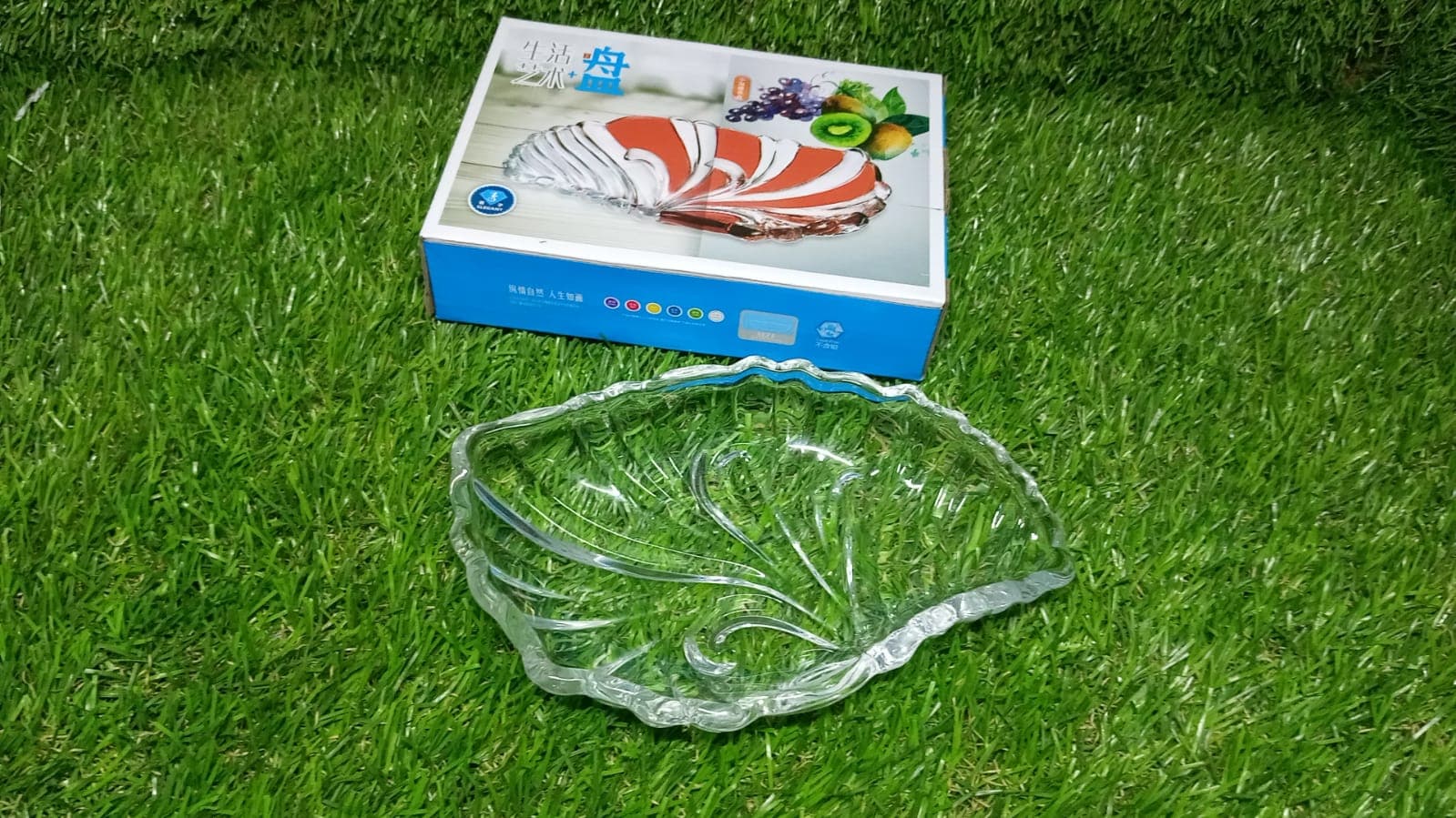 Leaf shaped Glass Serve tray of snacks, Mukhwaas, and ice cream. thumbnail 9